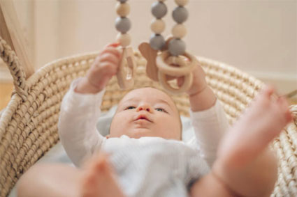 A guide to supporting baby's development (3- 6 Months)